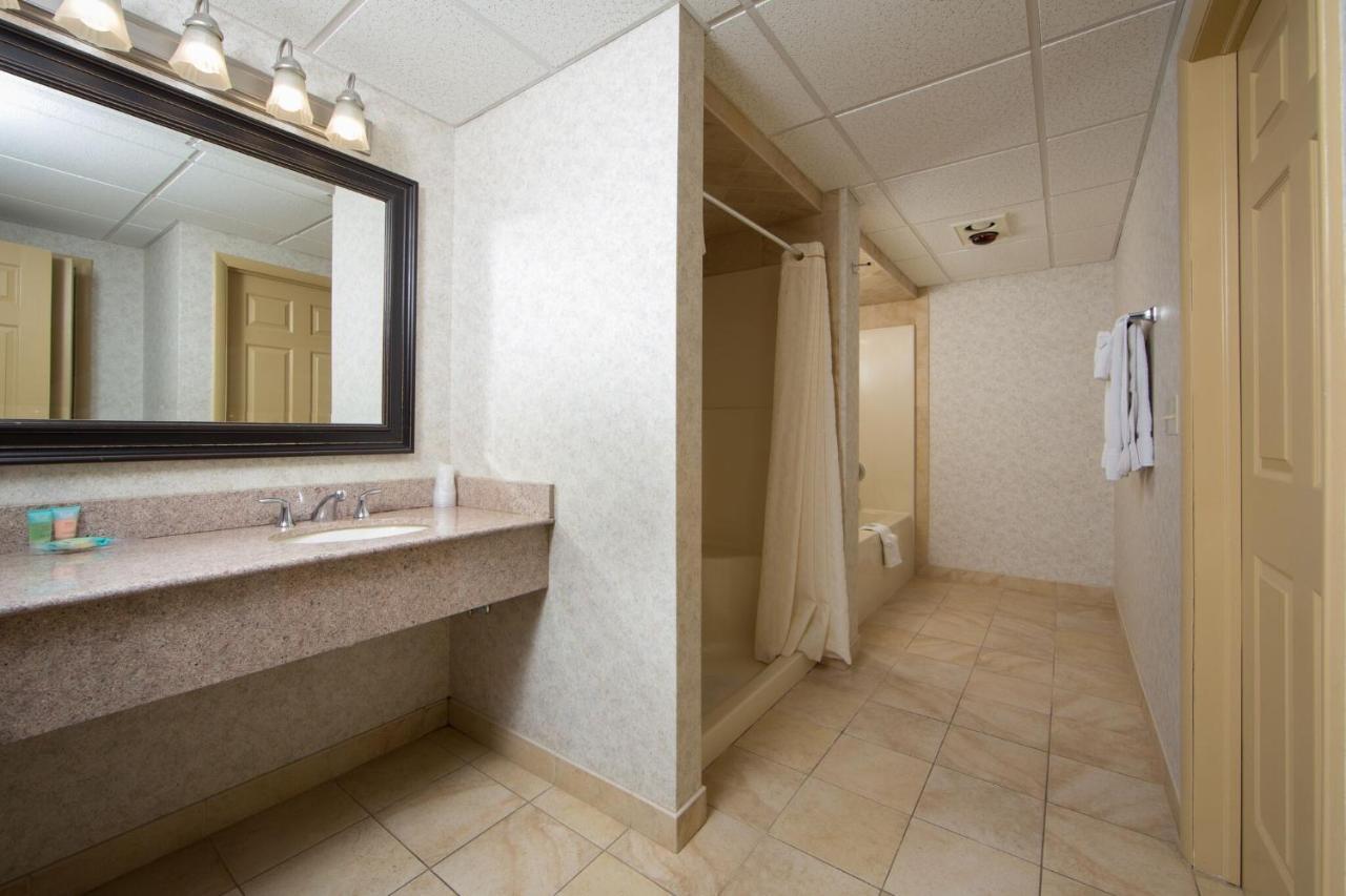 Two-Bedroom Suite