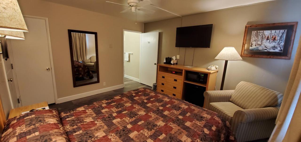 Queen Room