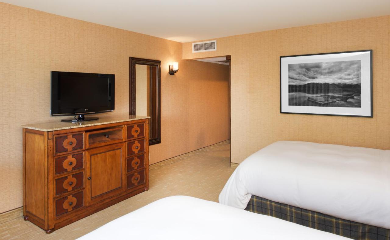 Standard Queen Room Two Queen Beds