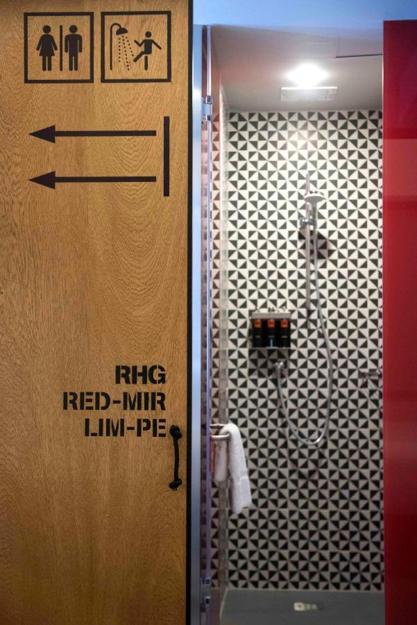King Room - Non-Smoking