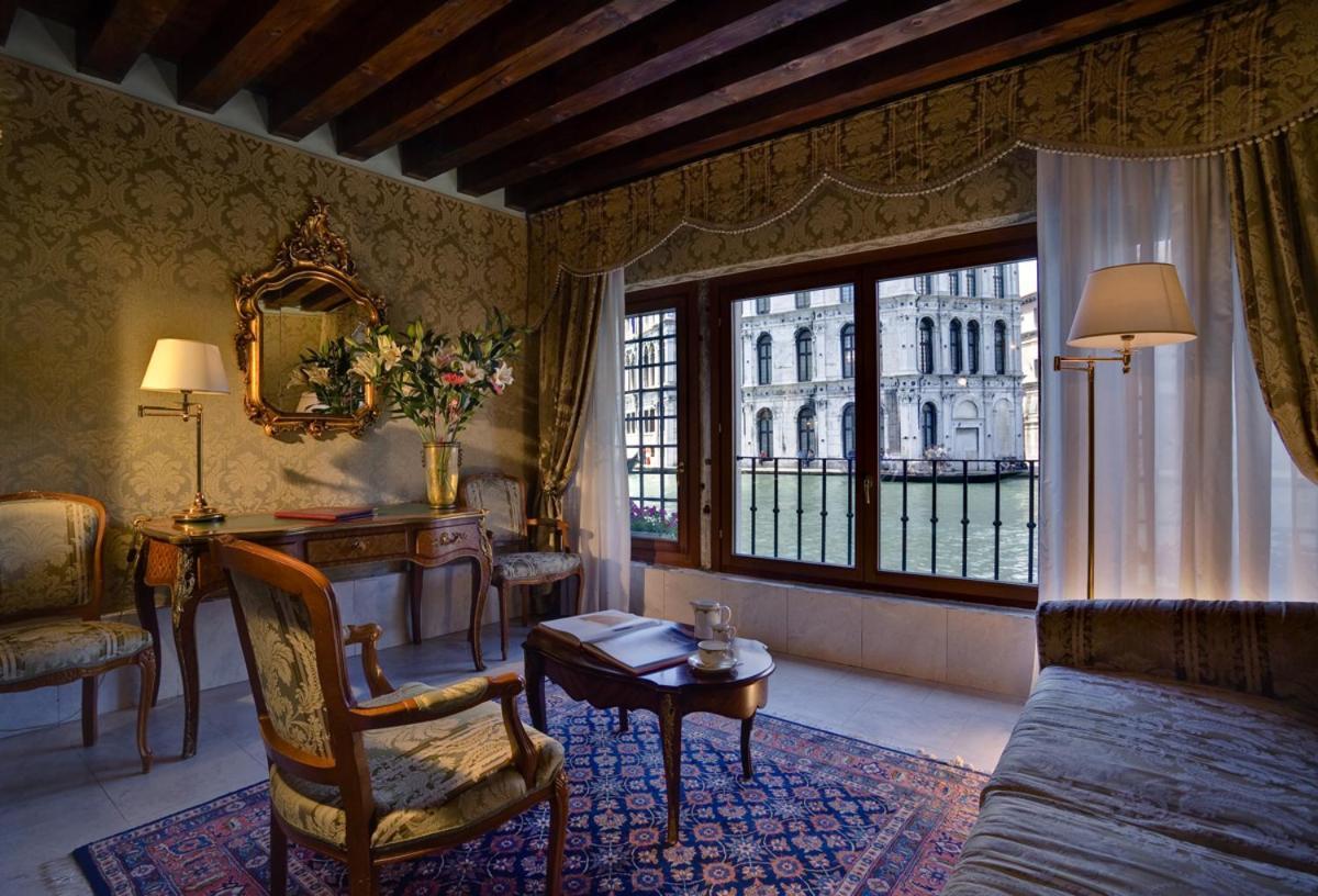 Junior Suite Canal View
