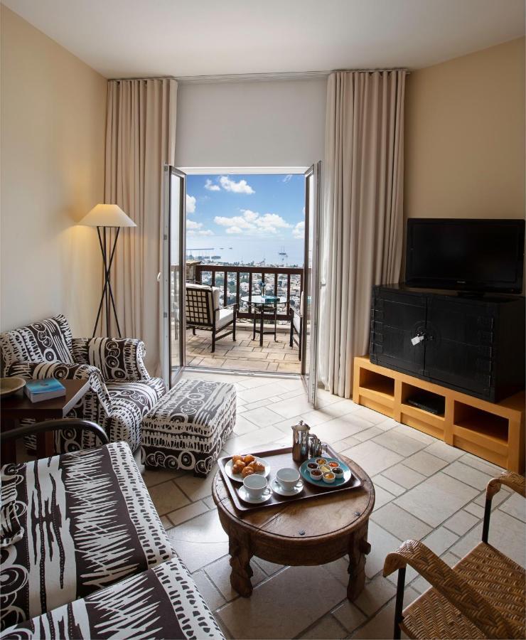 Corner Suite Sea View