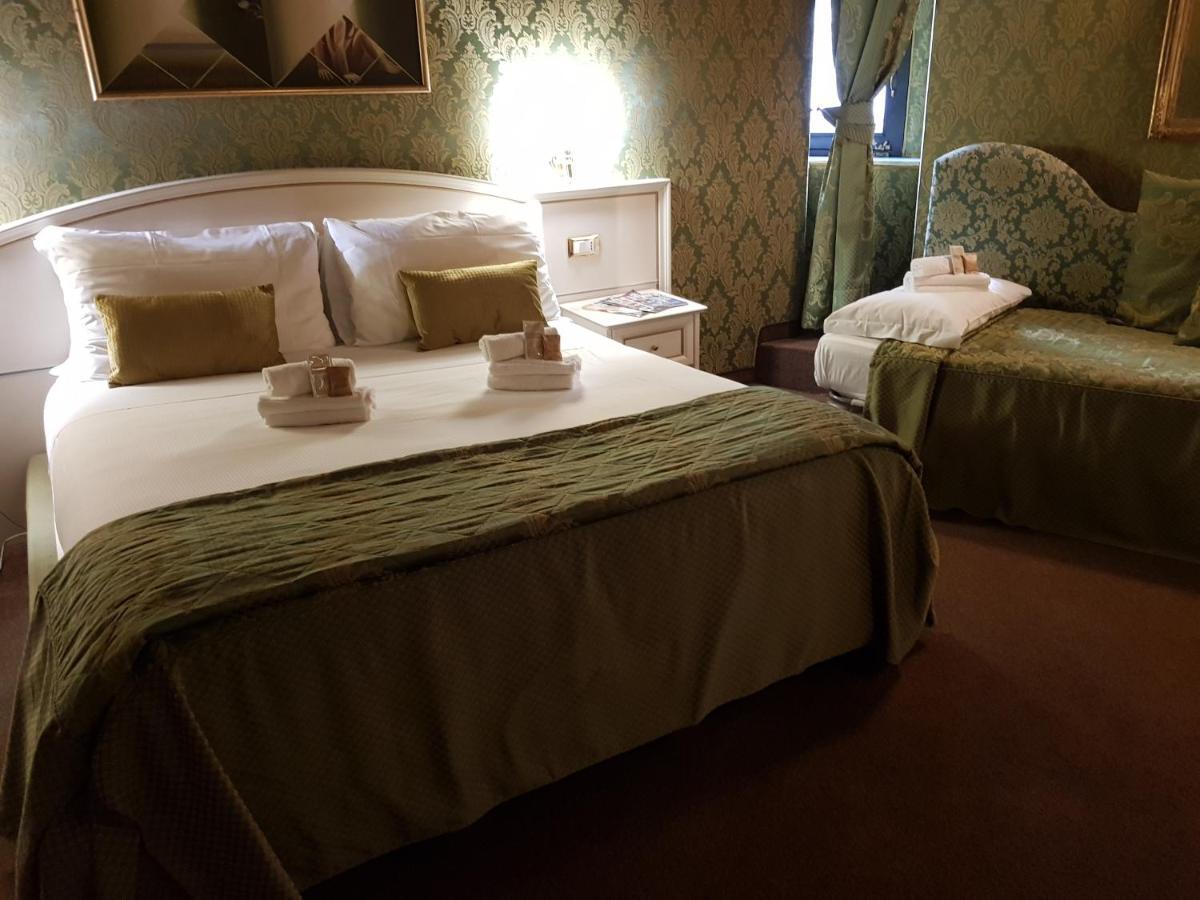 Classic Triple Room