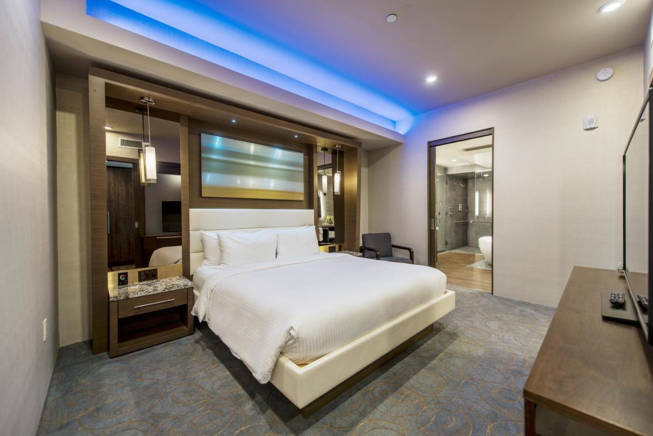Executive Penthouse
