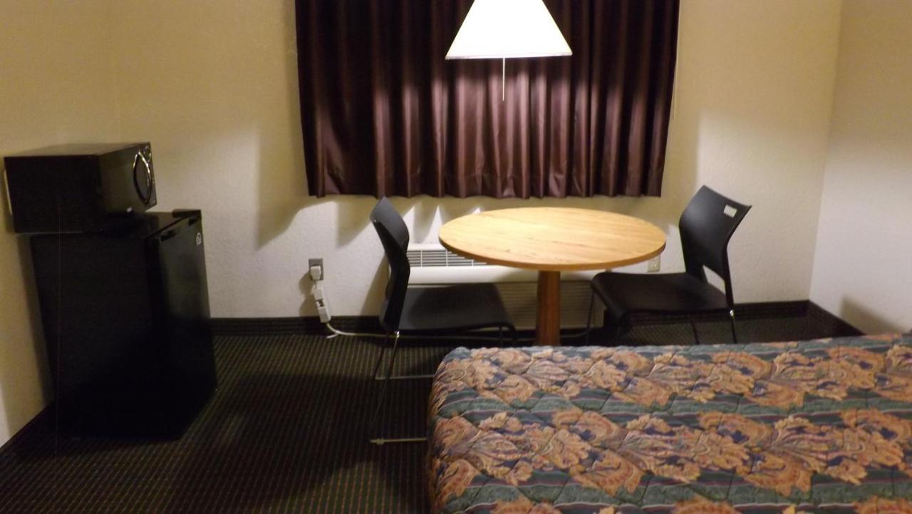 Queen Room Non-Smoking