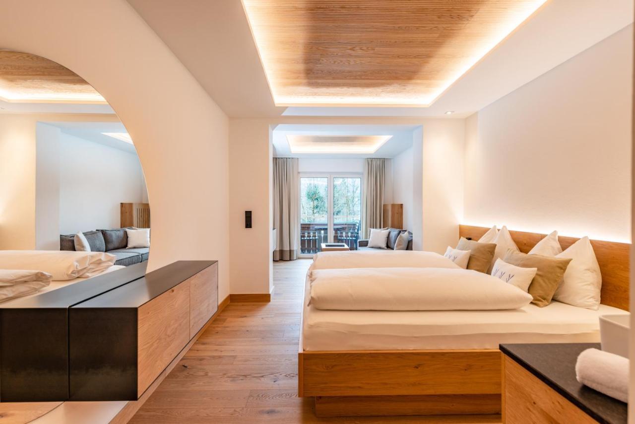 Doppelzimmer mit Balkon