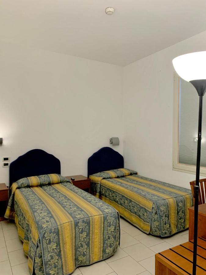 Twin Room,969843367:JPEG