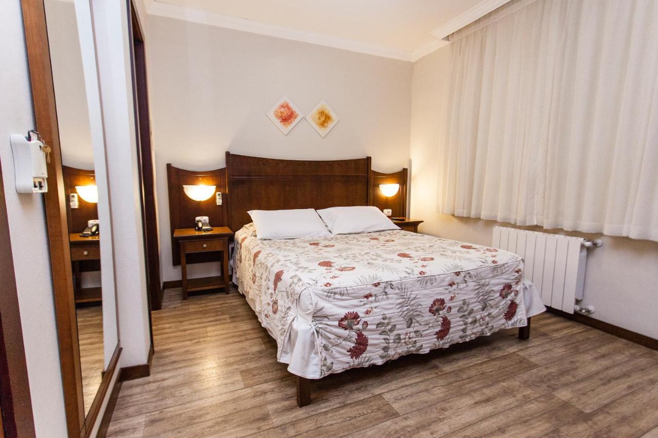 Quarto Deluxe Duplo