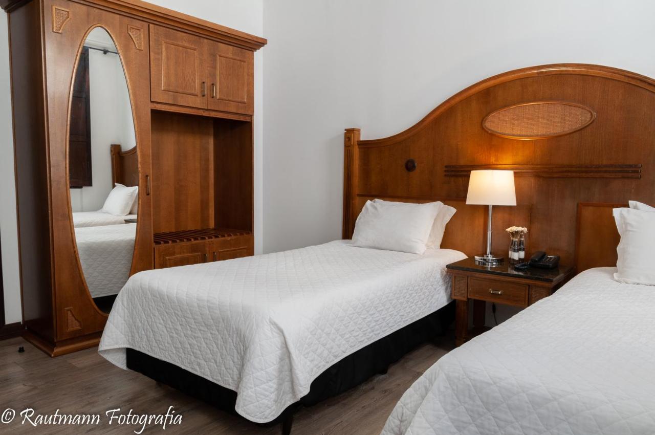Luxury Twin Room