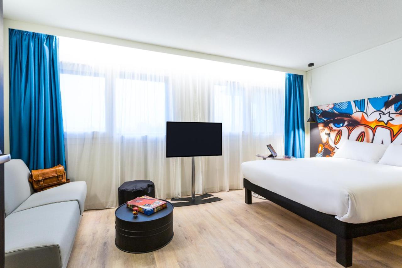Standard Suite,969129289:JPEG