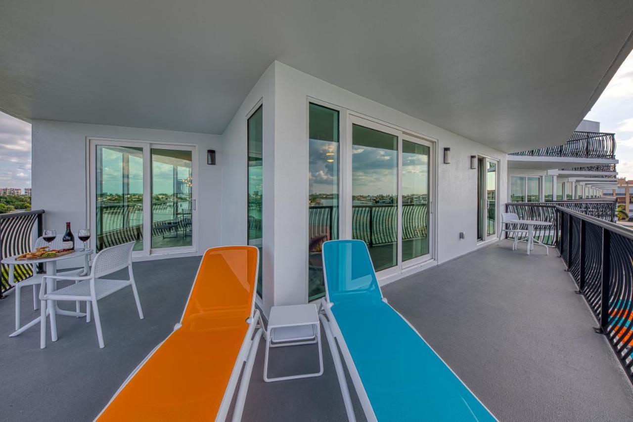 Three-Bedroom Suite Balcony Full Water View
