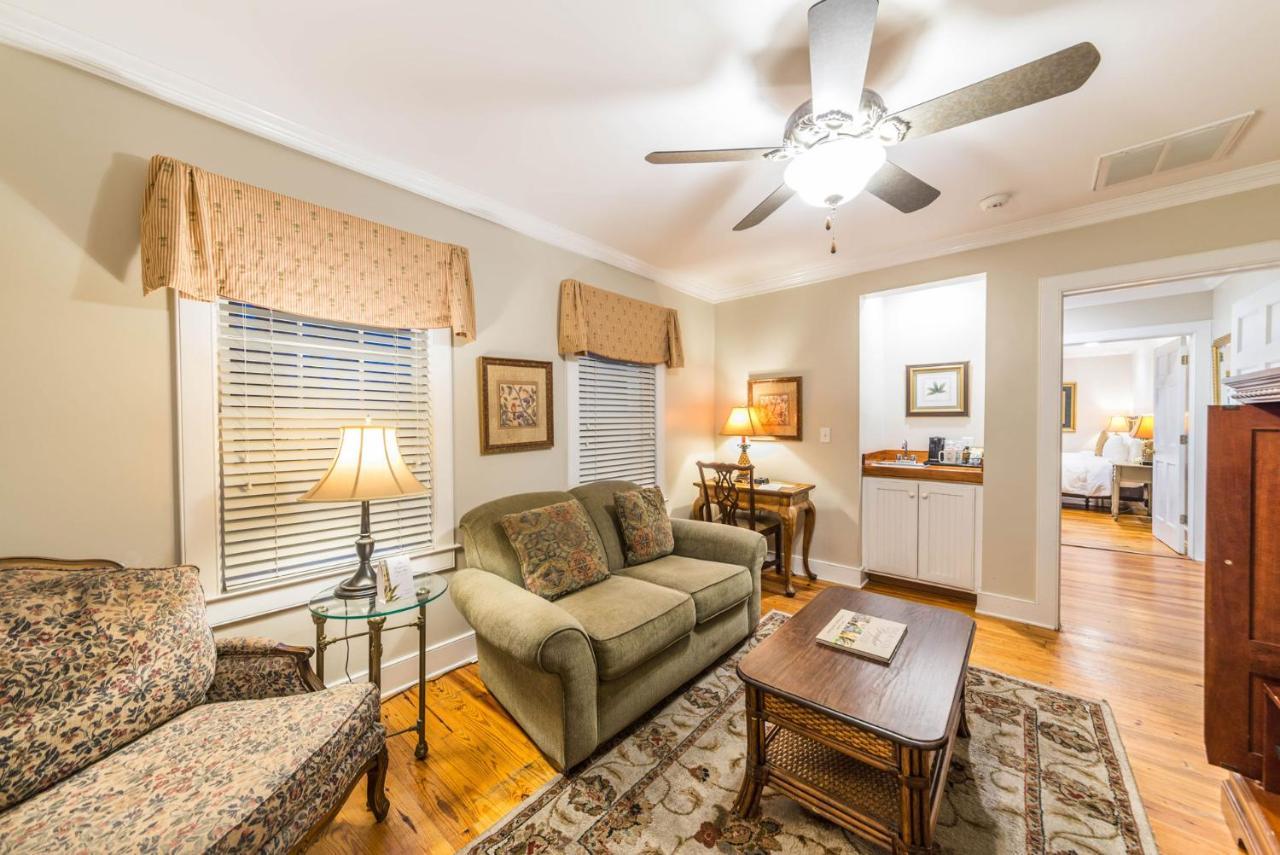 One-Bedroom Cottage