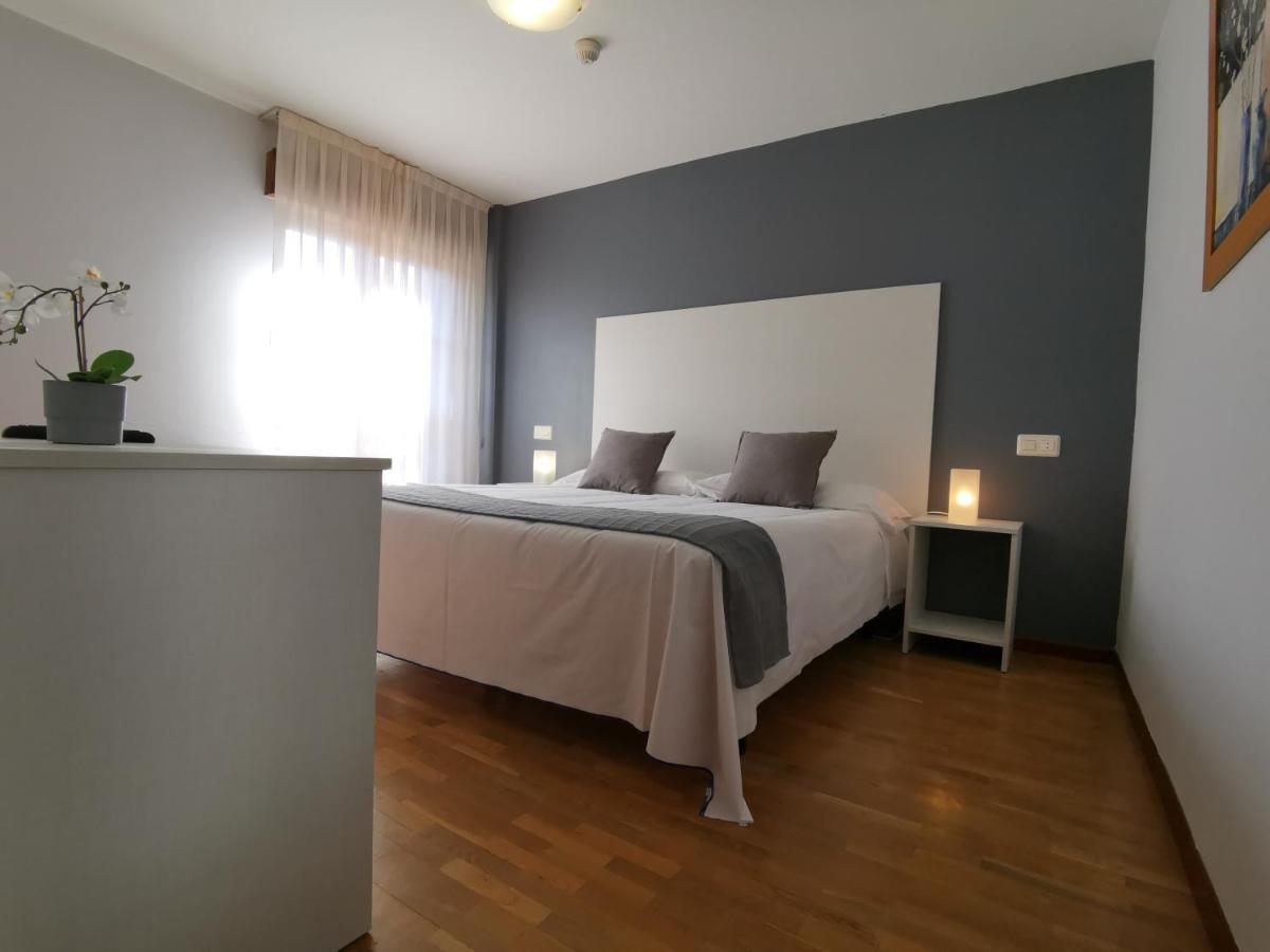 Double Room,973858627:JPEG
