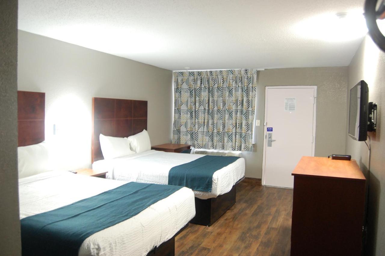 Deluxe Queen Room Two Queen Beds Non-Smoking