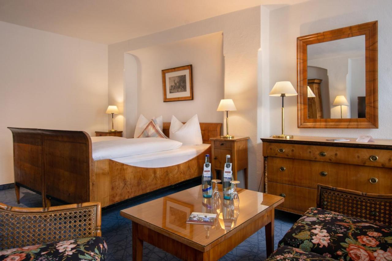 Deluxe Doppelzimmer (2 Erwachsene & 1 Kind)