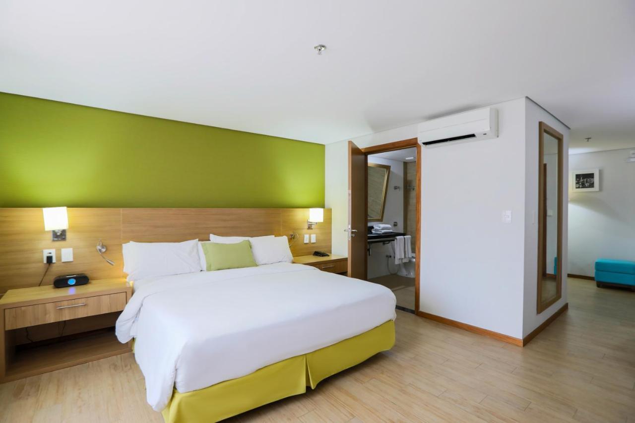 Superior King Suite