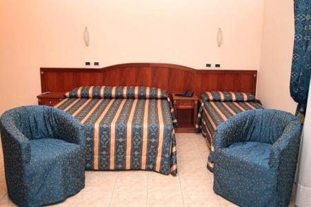 Triple Room,1580587403:JPEG