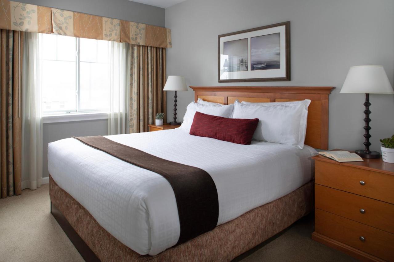 2 Bedroom Suite, River View, Low Floor, Accessible