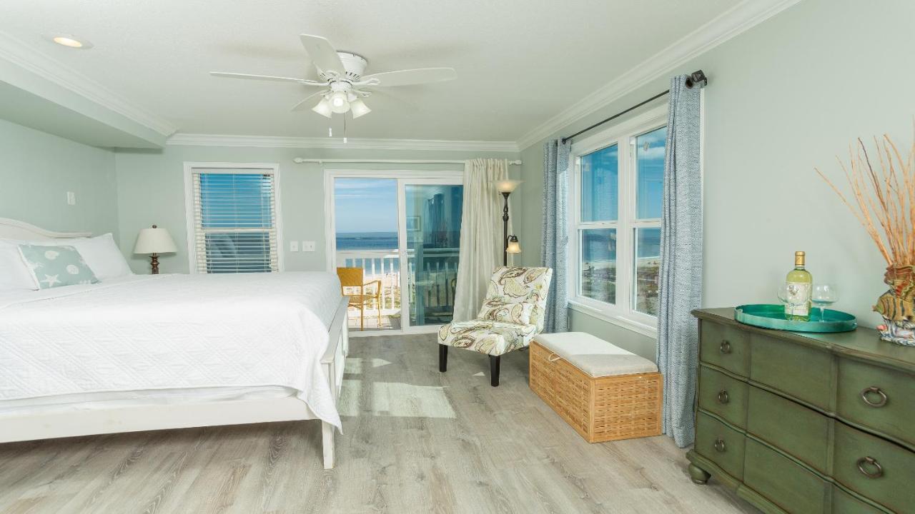 Corner Studio Ocean Front King