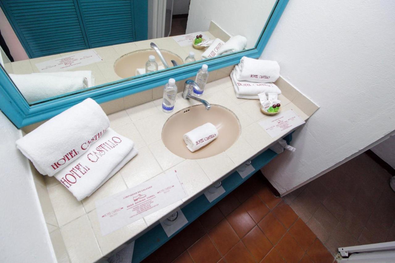 Quadruple Room Bathroom