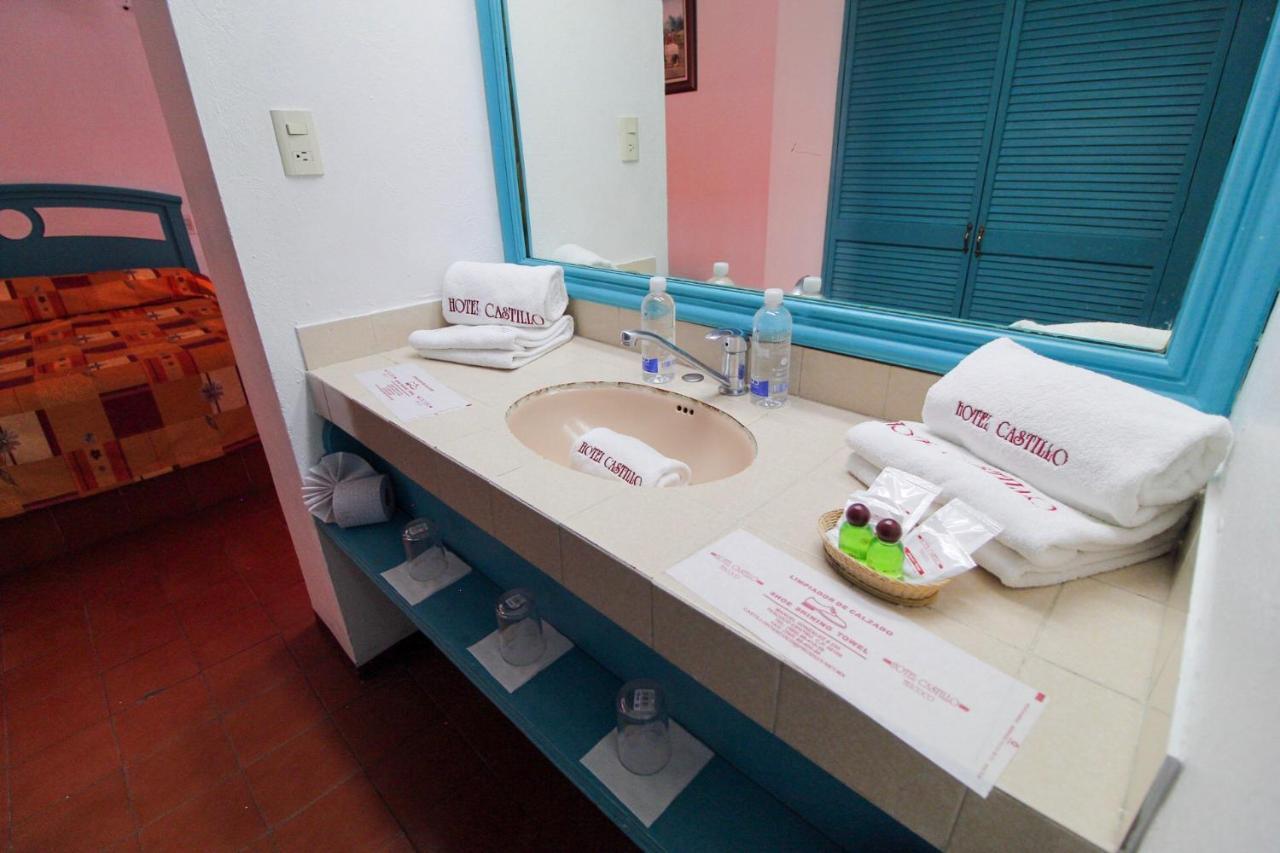 Quadruple Room Bathroom