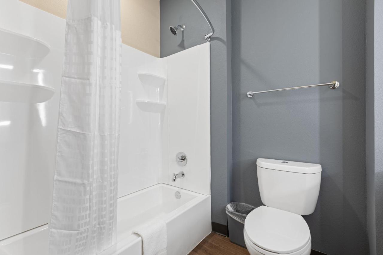 Studio with 2 Queen Beds - Non-Smoking