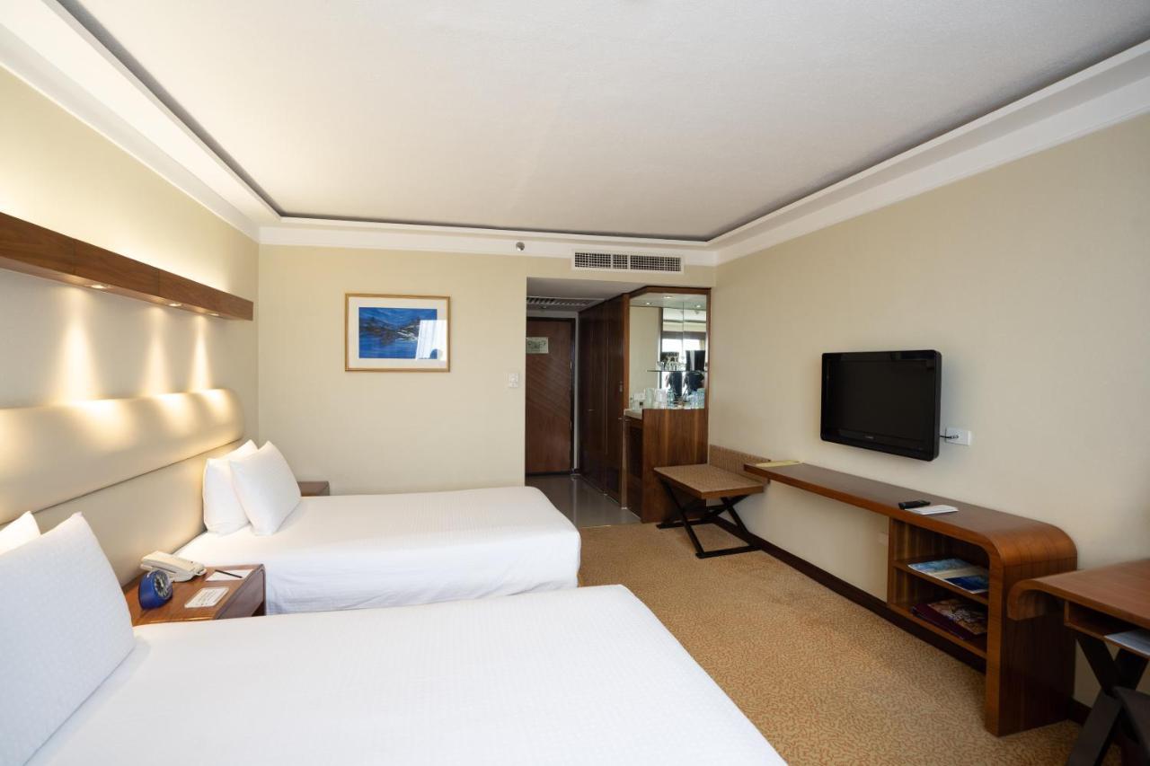 Deluxe Double or Twin Room Mountain View