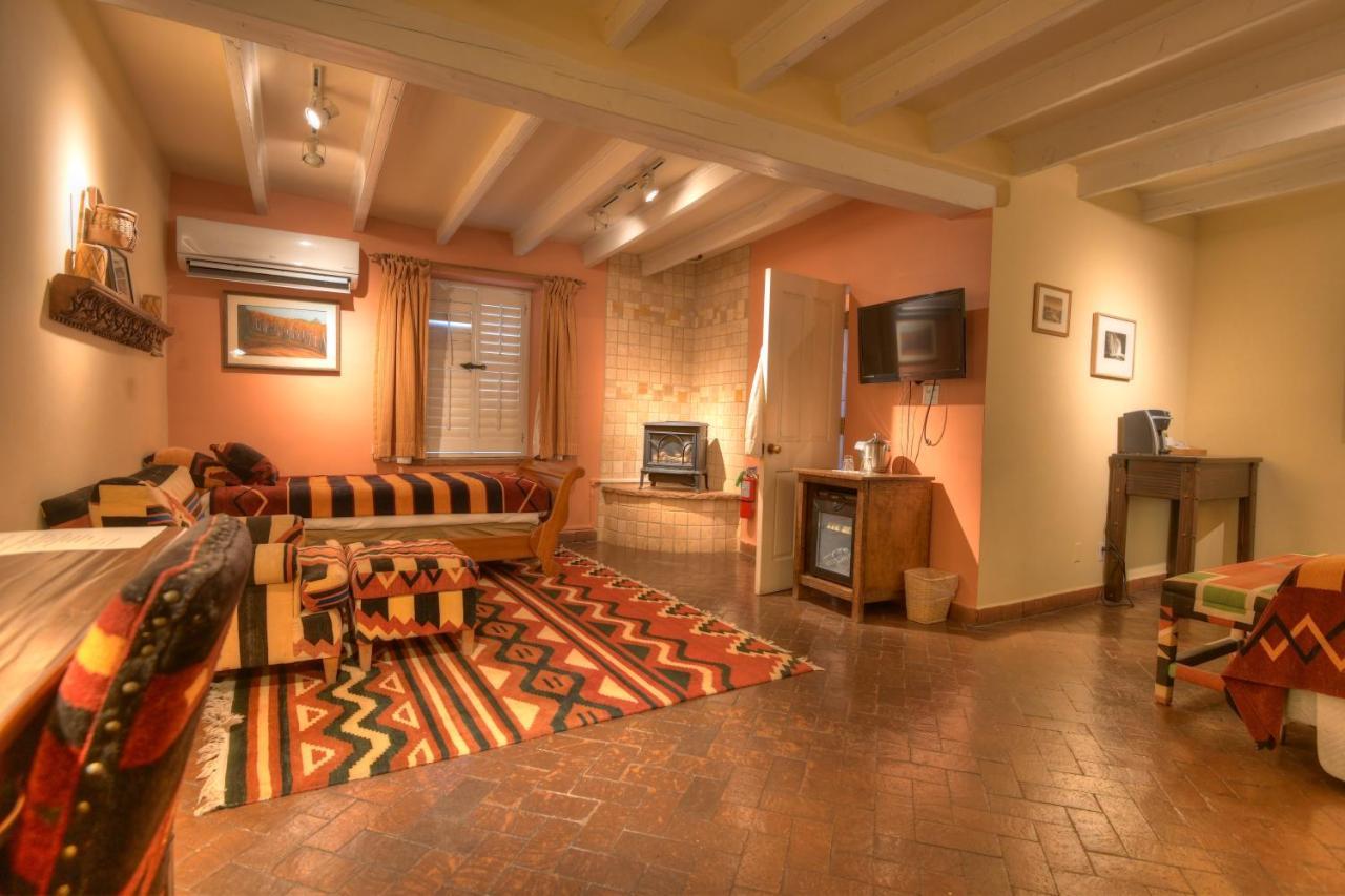 Deluxe King Studio