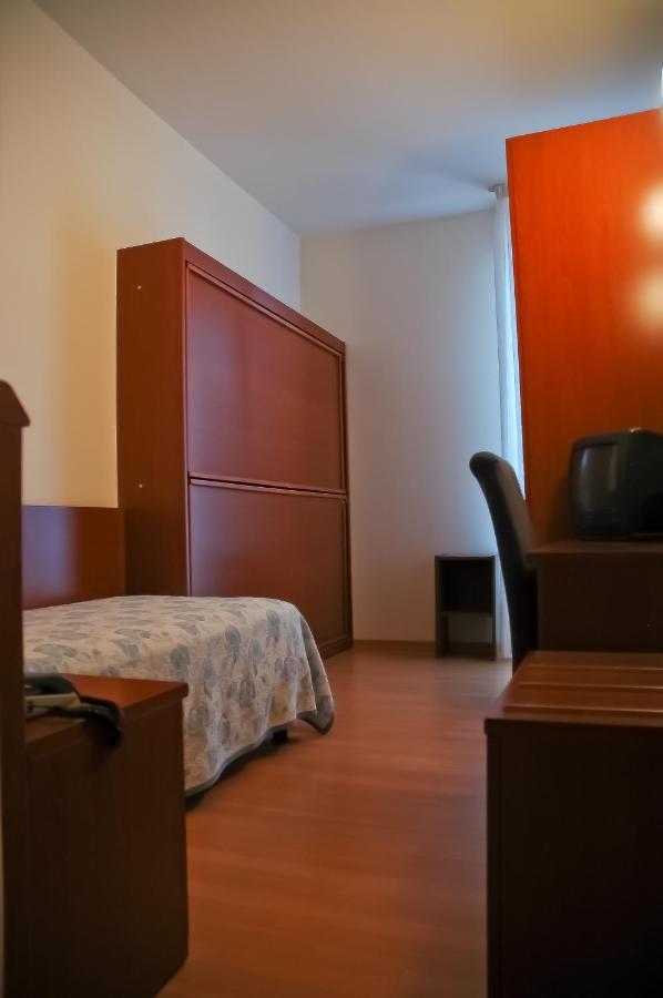 Classic Single Room