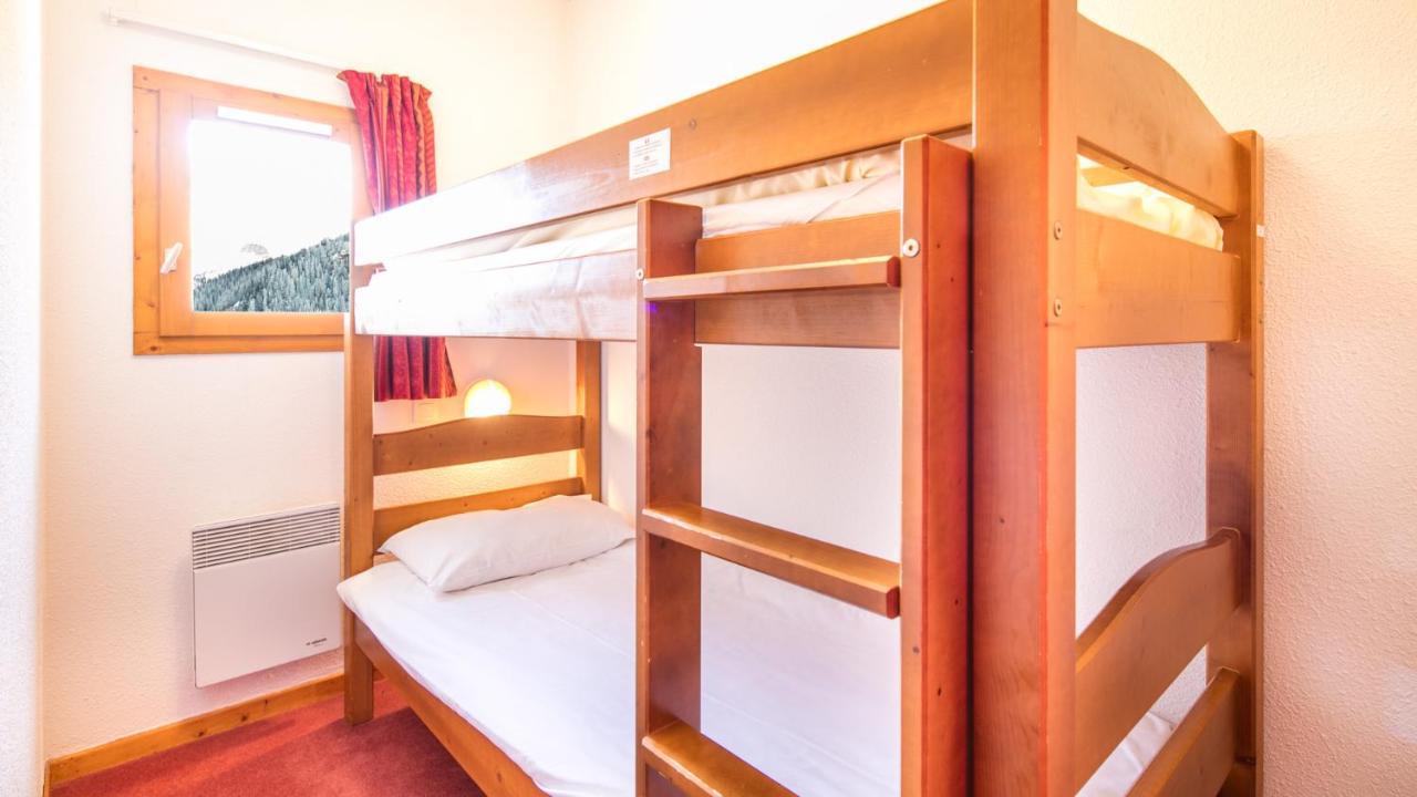1 Bedroom Apartment sleeping area