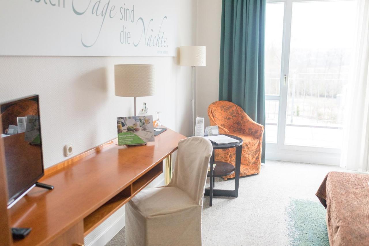 Doppelzimmer mit Gartenblick