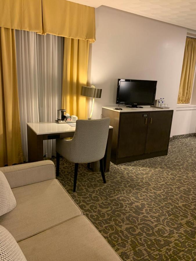 Premium King Room