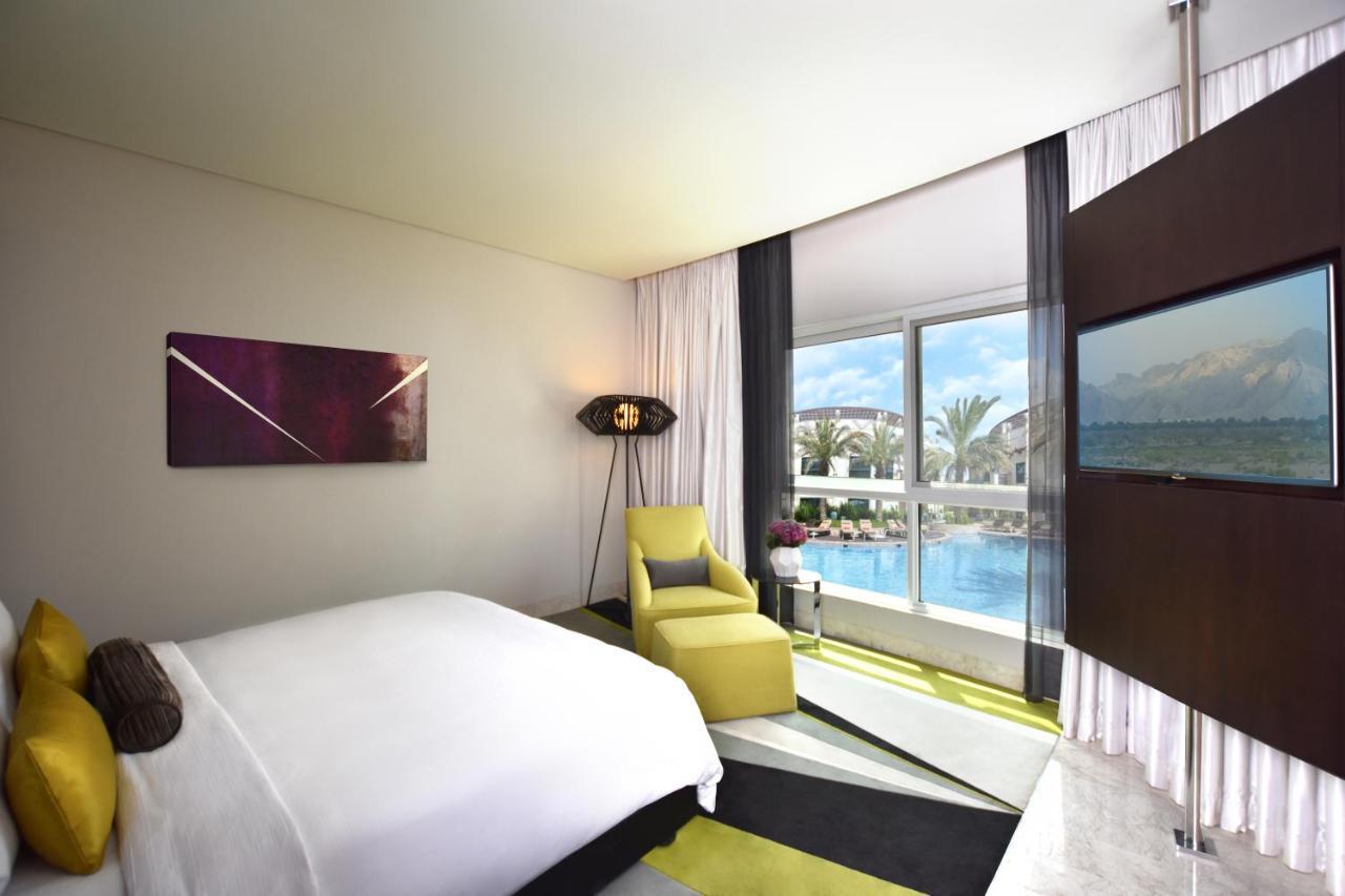 Spacious One Bedroom Suite with Kitchen