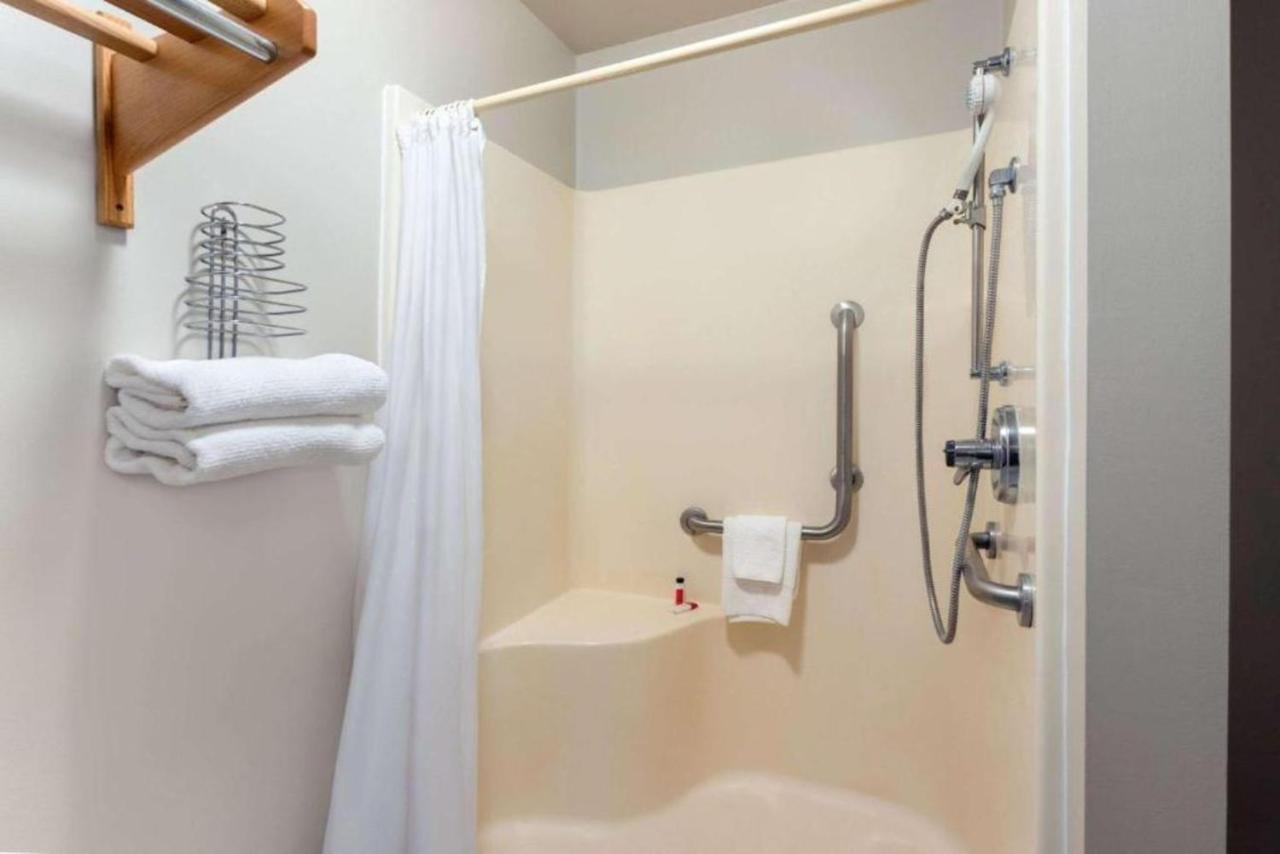 Double Room - Mobility Access/Non-Smoking