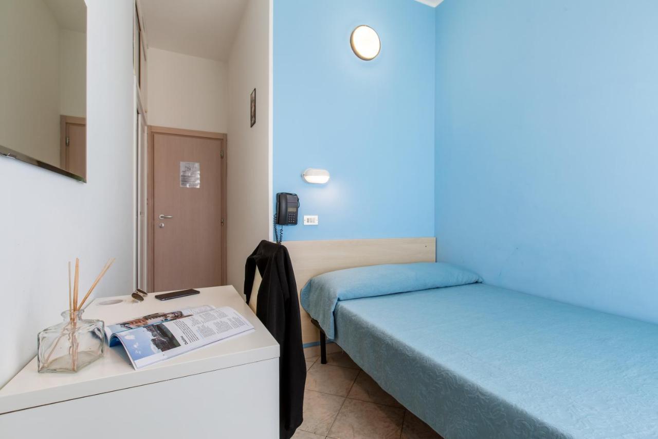 Single Room Balcony