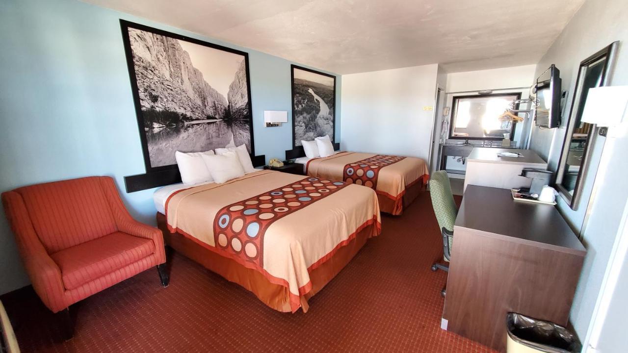 Double Room Two Double Beds Non-Smoking
