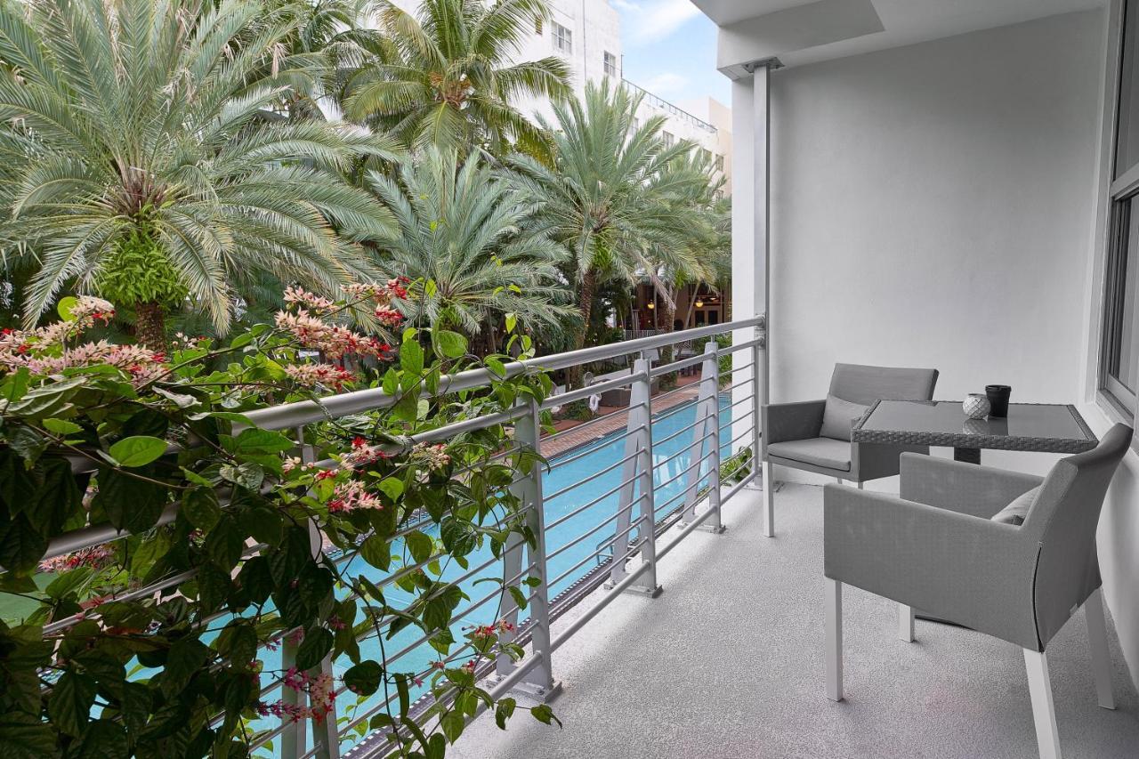 Cabana Room