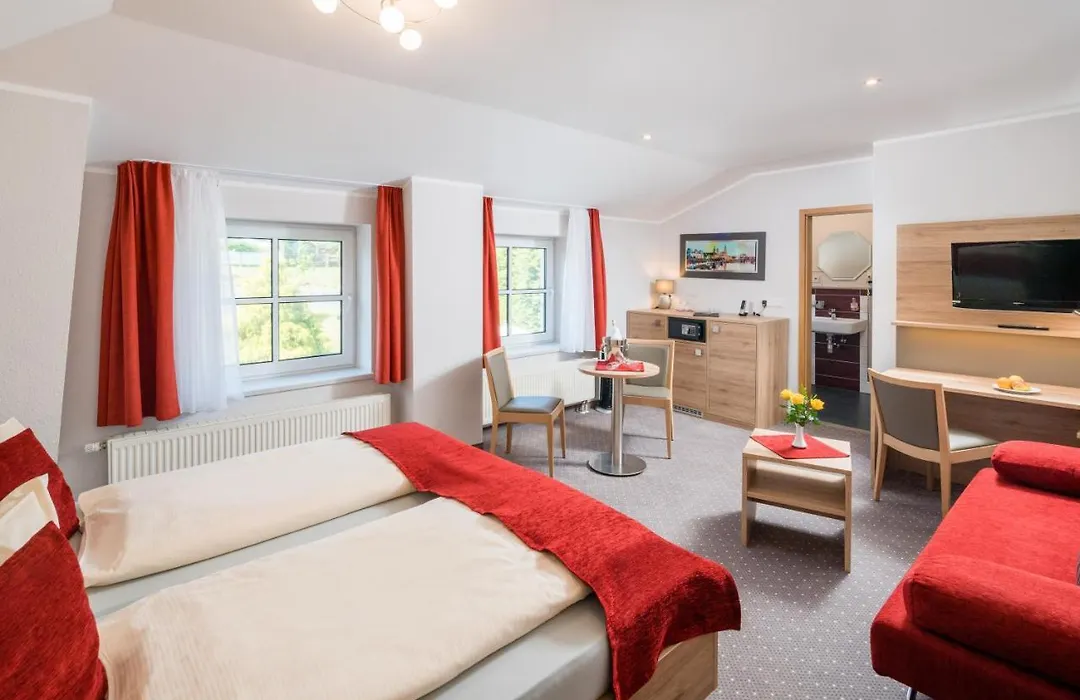 Hotel Rabennest-1