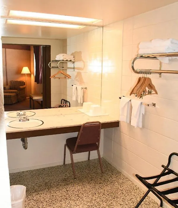 Prairie Inn-1