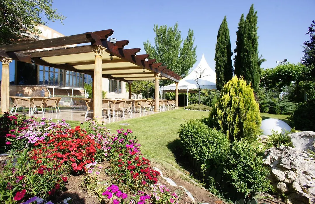 Hotel Montermoso-1