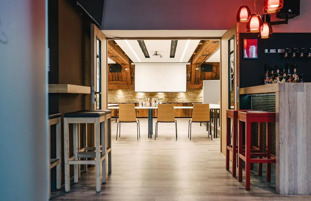 Schüdlbauer´s Hotel-Restaurant-Bar-1