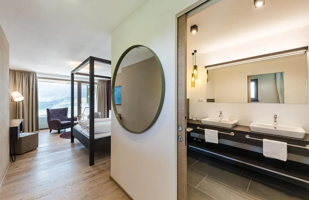 Oliven- & Genusshotel Hirzer-1