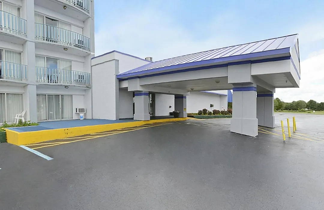 Howard Johnson By Wyndham Saint Joseph Benton Harbor-1