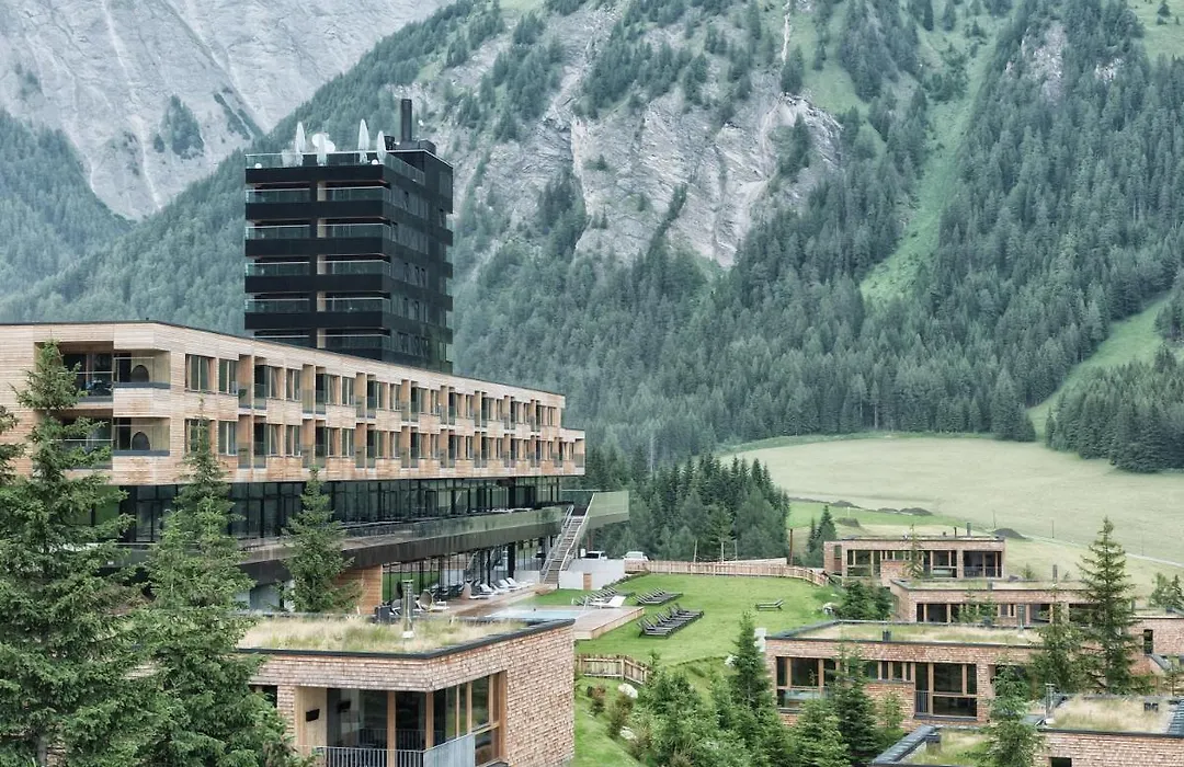 Gradonna Mountain Resort Chalets & Hotel-1
