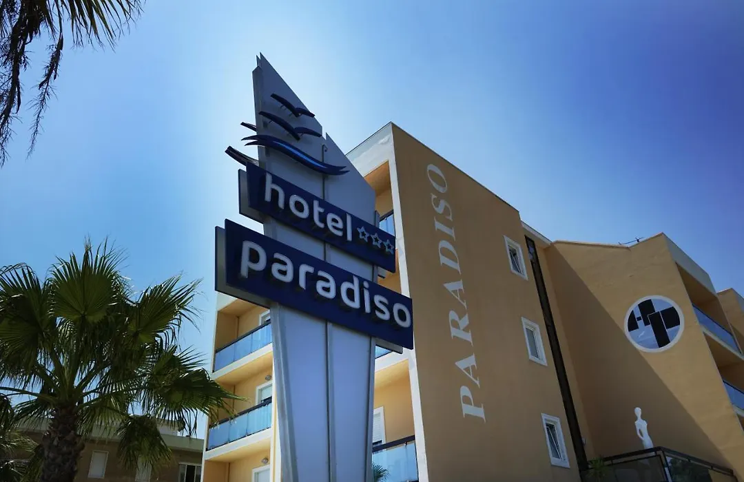 Hotel Paradiso-1
