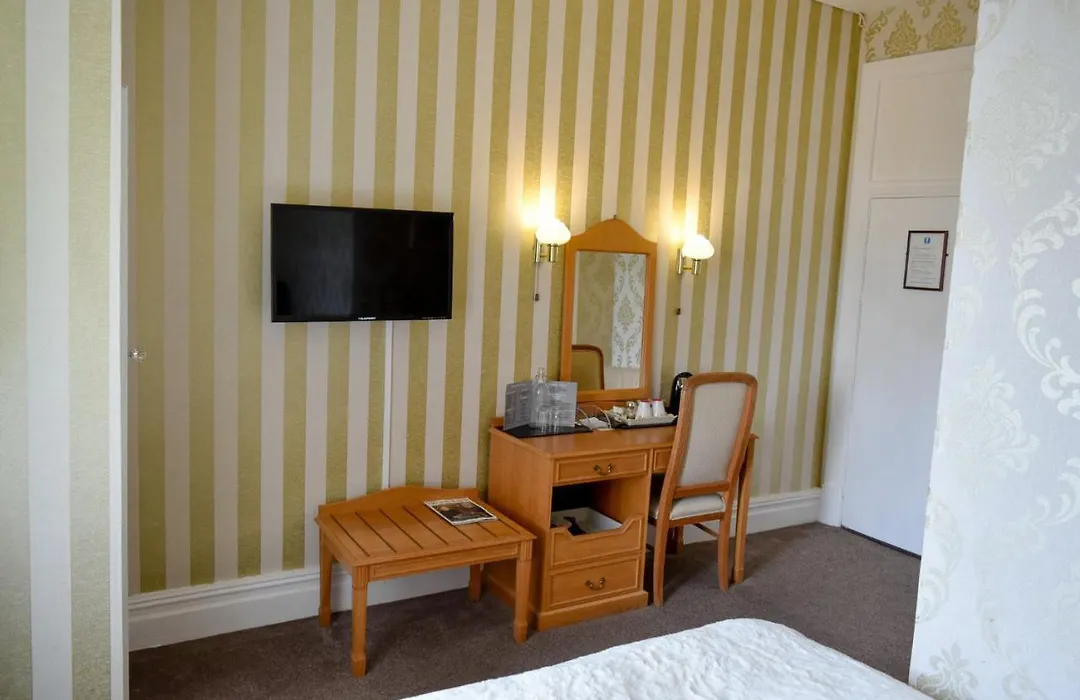 The Hotel Commodore-1