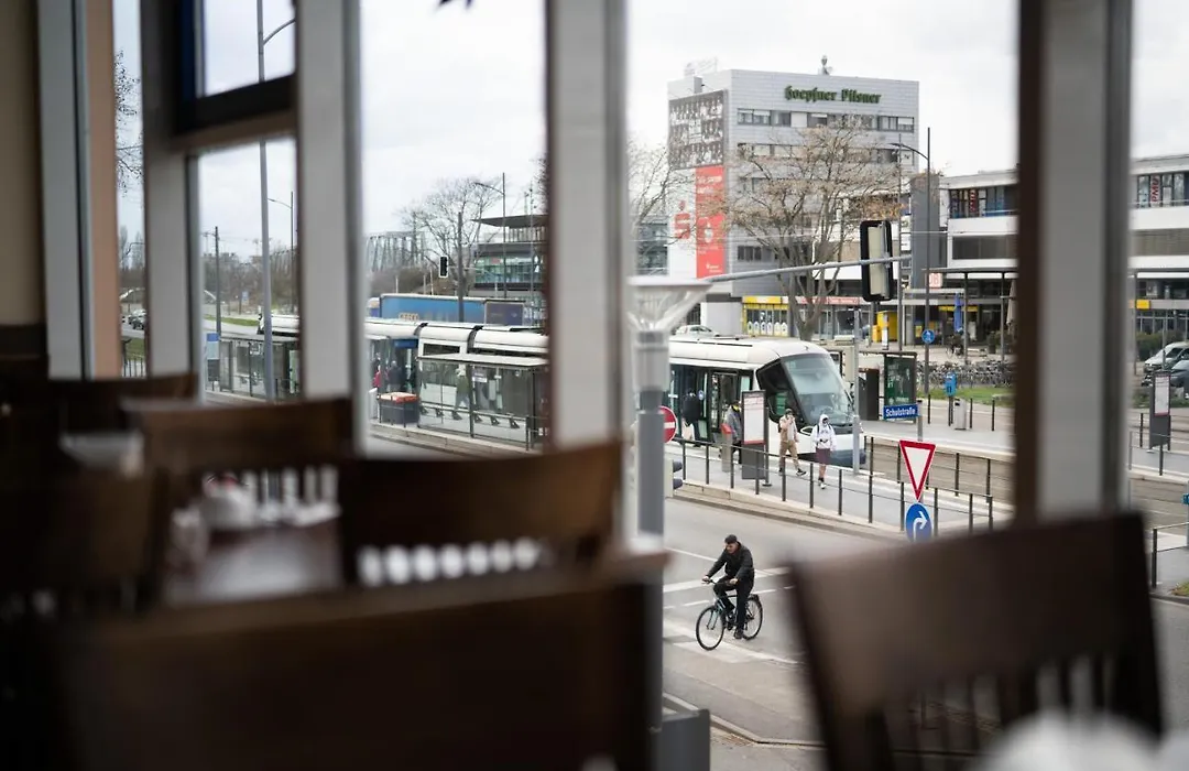 ates Hotel Kehl-1