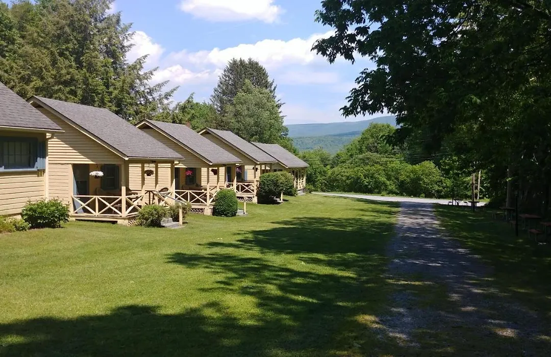 Serenity Motel-1
