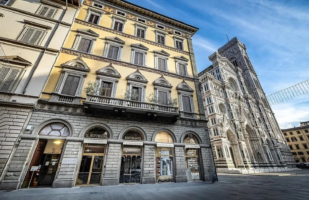 Palazzo Gamba Apartments Al Duomo-1