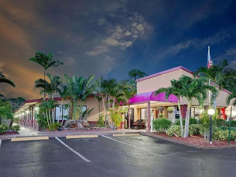 Knights Inn Port Charlotte-1